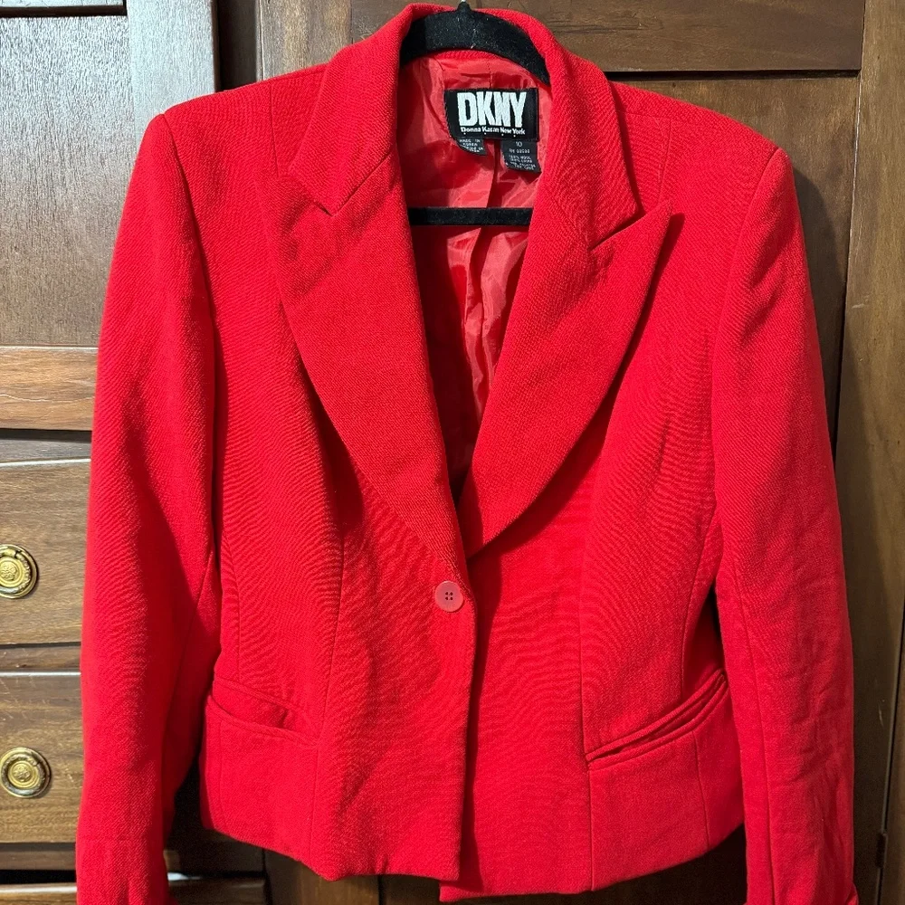 DKNY 100% Wool Blazer | Size 10 | Tailored Fitted Jacket | Classic Career Piece - Picture 2 of 8